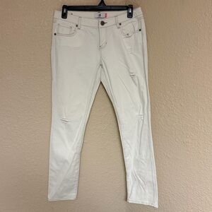 4/$15 CAbi White Boyfriend Slim Fit Jeans